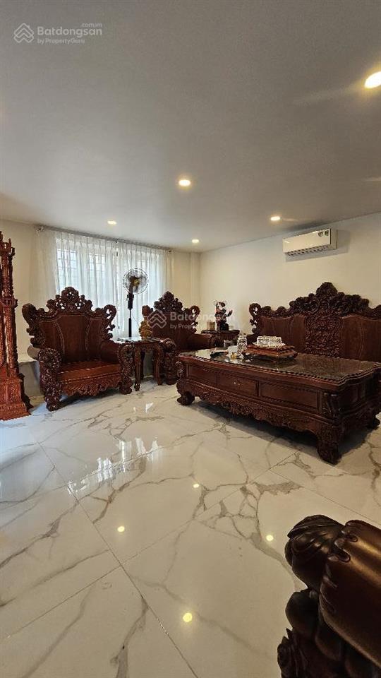 Biệt thự khu kiều đàm  lô góc  hầm  thang máy  nội thất xịn  ngay trung tâm quận 7  kế himlam