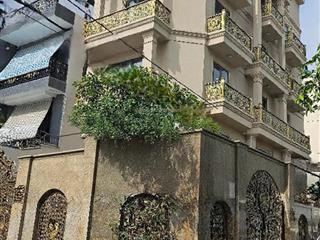 Biệt thự khu kiều đàm  lô góc  hầm  thang máy  nội thất xịn  ngay trung tâm quận 7 kế himlam