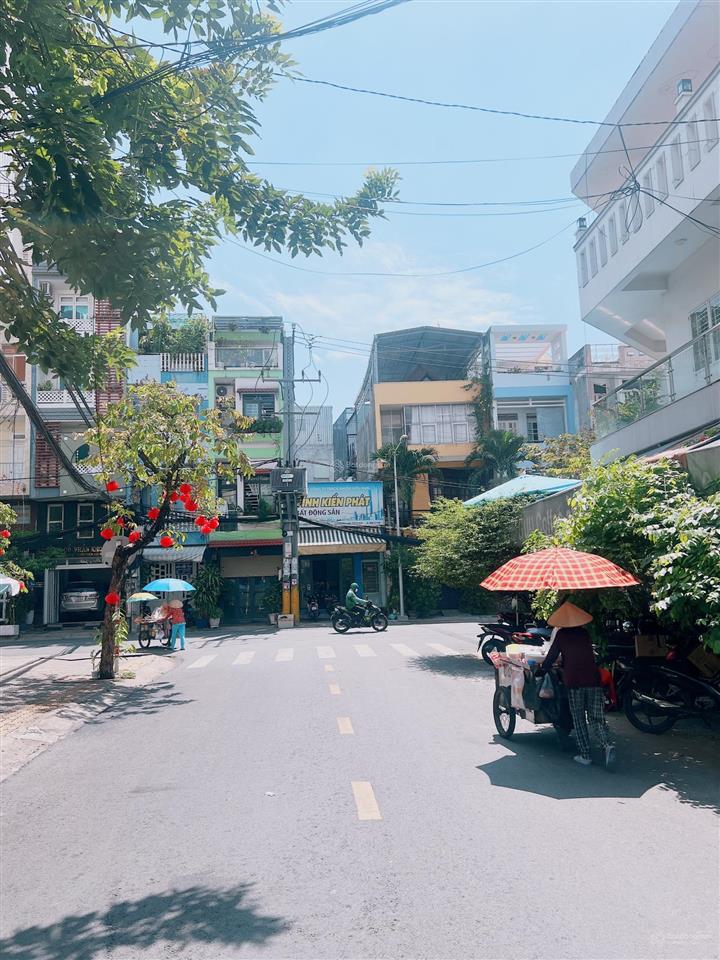 Siêu phẩm lô góc 2 mặt tiền trung tâm quận 7  dòng tiền 2.4 tỷ/năm