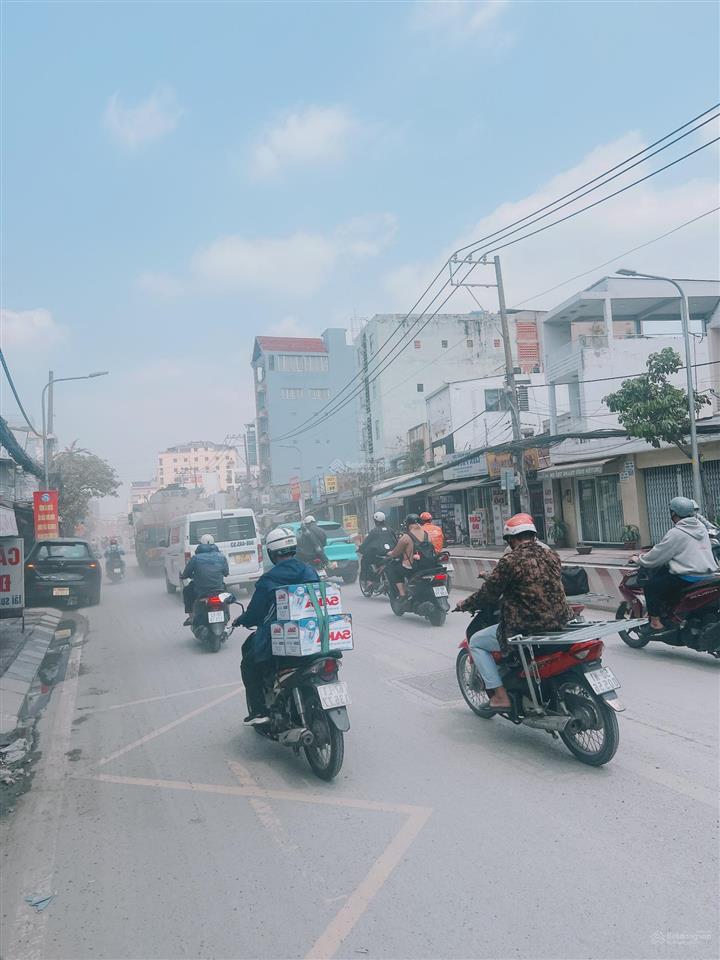 Mặt tiền kinh doanh đa ngành nghề  giáp quận 4  huỳnh tấn phát  130m2  2 tầng  giá 18,5 tỷ