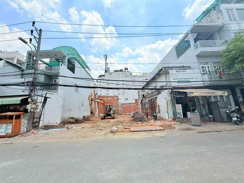 [q7] đất lớn 405m2mt võ thị nhờnở hậu xây được 8 tầng( có hầm)90 phòng có bản vẽ kiết kế sẵng