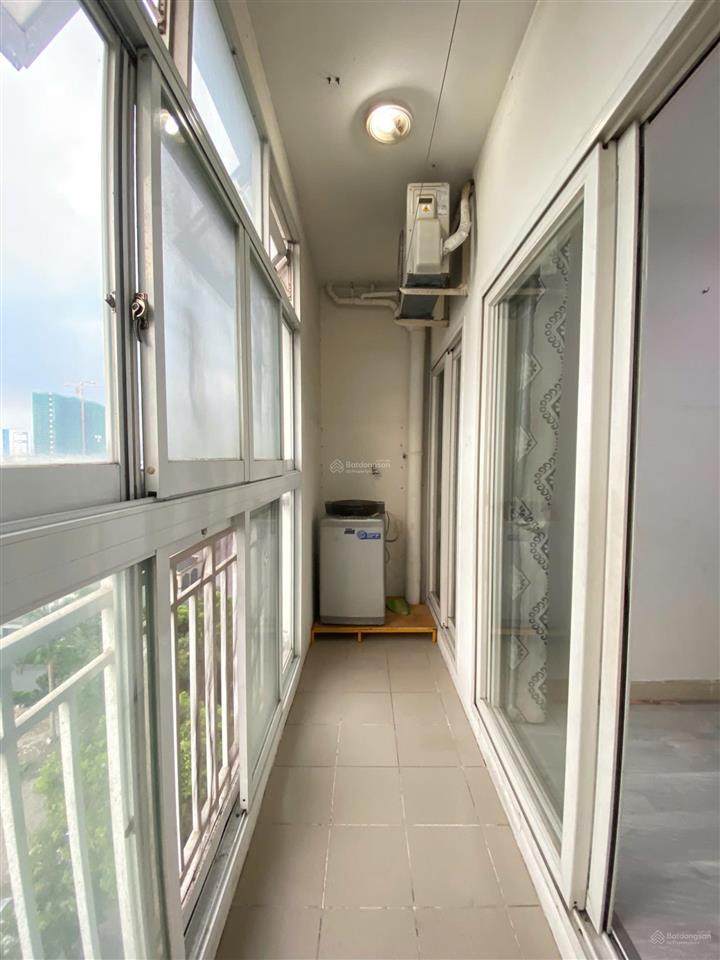 Căn 3pn view đông bắc thoáng mát full nội thất