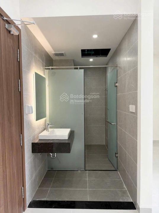 Bán gấp căn 2pn giá 2,2 tỷ a&t sky garden  giá cực tốt, xem là muốn chốt