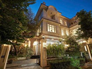 Bán biệt thự ciputra tây hồ 300m2, lô góc vip, 2 mặt thoáng nội thất nhập khẩu, giá 156 tỷ