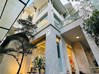 Biệt thự kđt sài đồng 180m2, sân vườn đẹp, gần hồ, khu đẳng cấp long biên mặt tiền 12.3m, full đồ