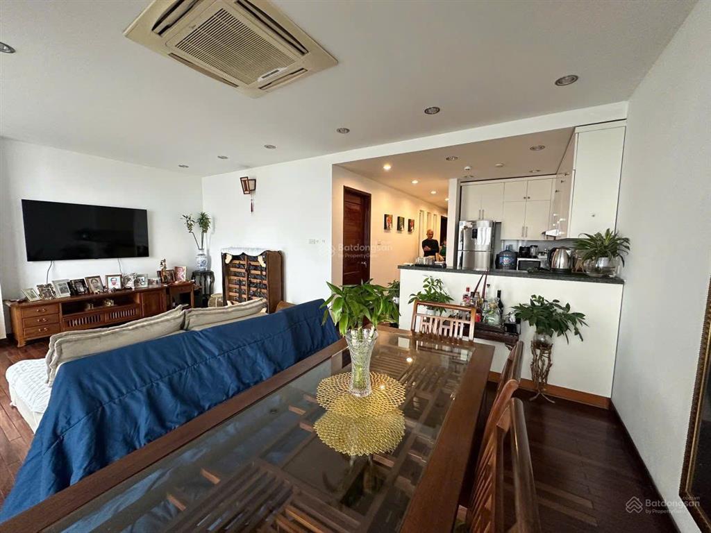 Siêu phẩm view hồ tây dòng tiền khủng 3.500 usd/th quảng khánh dt 125m², 6 tầng, mt 7m, giá 157 tỷ