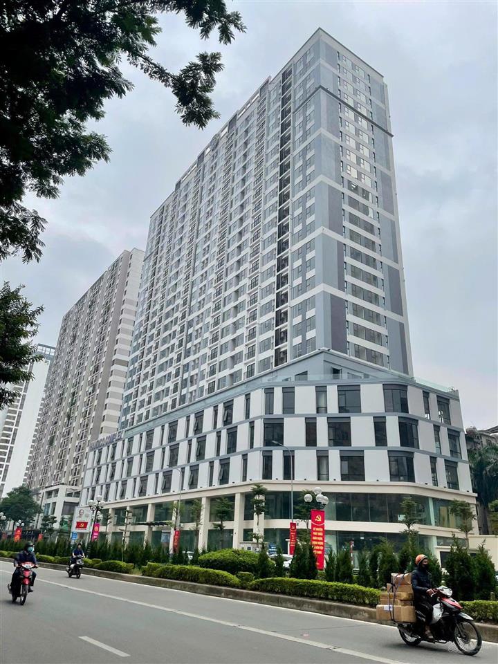 Tôi chính chủ cần bán căn góc 3pn 2404 (tầng 24) chung cư handico complex  33 lê văn lương