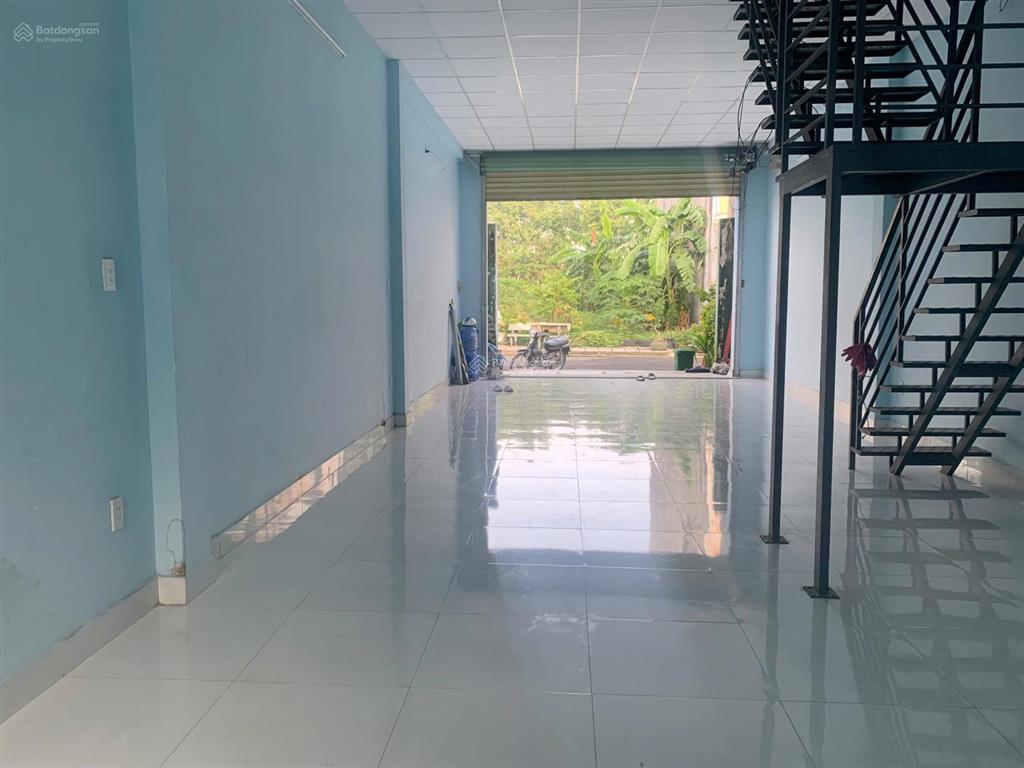 Nhà tiện cho ở và dùng làm văn phòng, làm kho, kinh doanh online