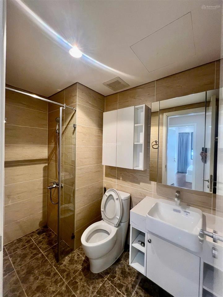 Báo đúng giá! căn hộ 2n2vs cho thuê tại vinhomes d capitale trần duy hưng