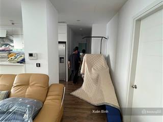 Cho thuê chung cư n04 3n đủ đồ 22tr, gần trường tiện đón trẻ mỗi ngày phụ huynh hoàn toàn yên tâm.