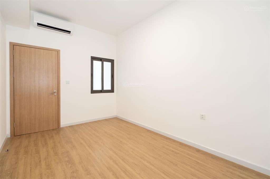 Chuyển nhượng picity sky park 60m2 tầng đẹp, giá 2,6 tỷ full thuế phí, free 5 năm pql