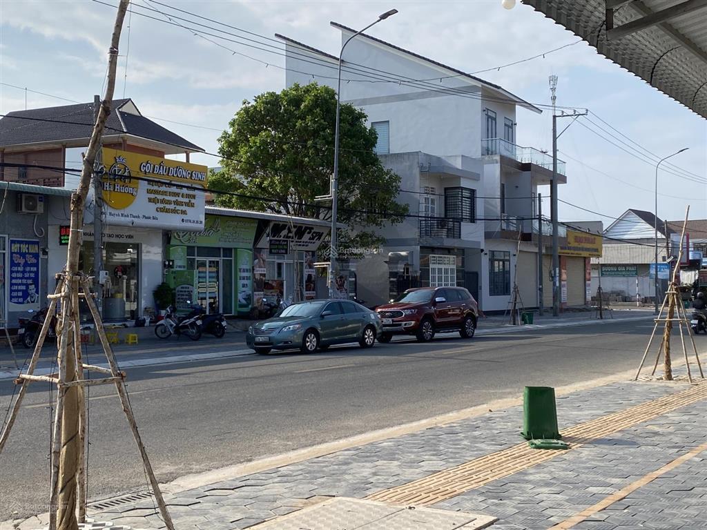 Bán nhà 3 mặt tiền đường huỳnh minh thạnh 200m2 chính chủ kinh doanh sầm uất xã hồ tràm