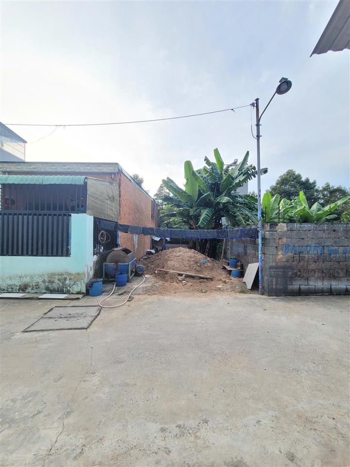 Rẻ nhất dĩ an, bán đất gần chợ dĩ an 1, 140m2 chỉ 4tỷ2 tl, ngang 4,7x30m