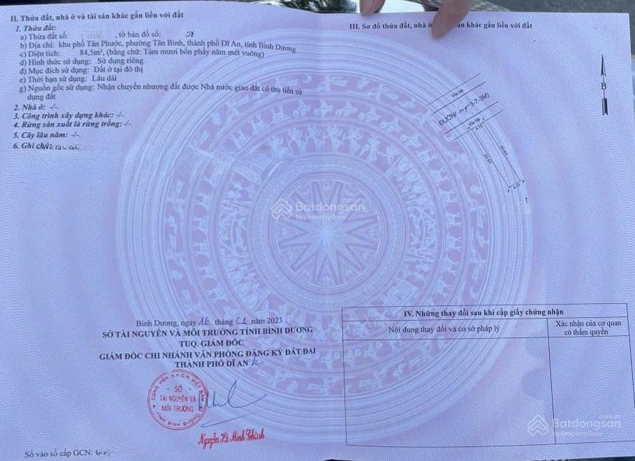 Bán nhà 1 trệt 2 lầu kdc, gần đường lê hồng phong tp.dĩ an, có gara ô tô, pn dưới chỉ 5ty1 tl