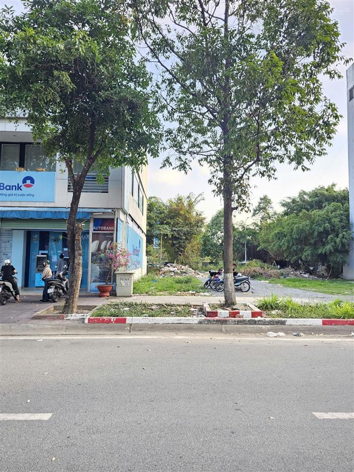 Bán đất mt đường gs1 kinh doanh sầm uất bậc nhất dĩ an ngang 5x18,7m