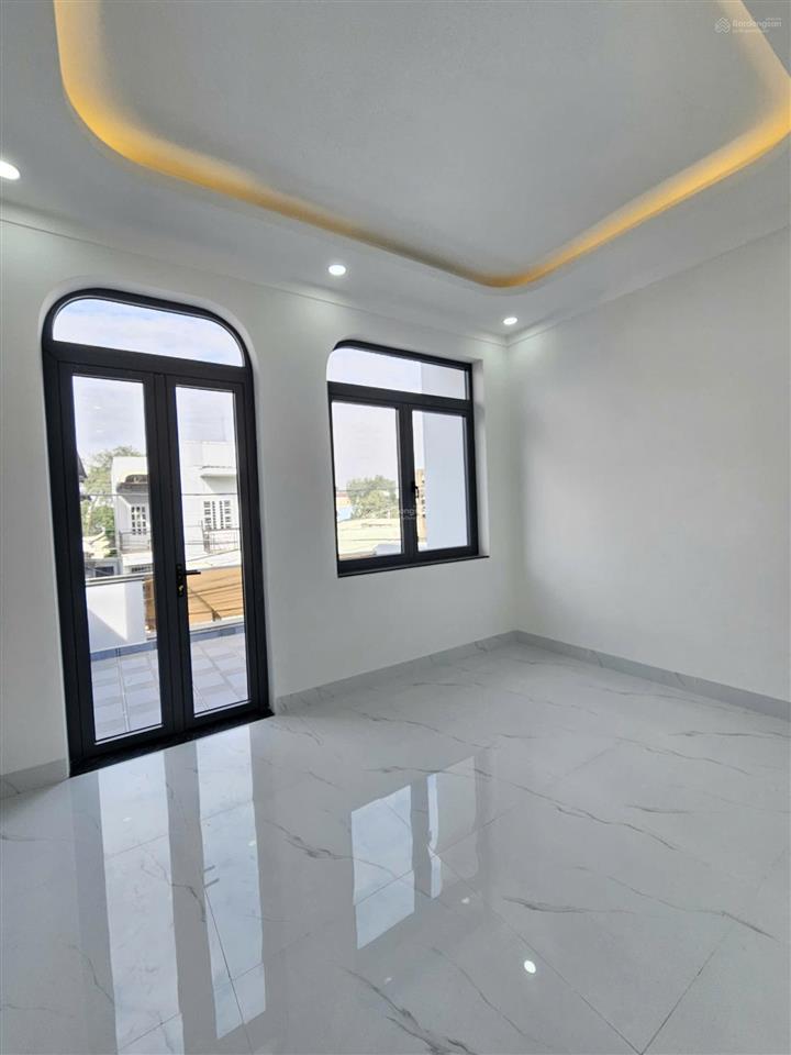 Nhà gần ql1k, vòng xoay cầu hang, full nội thất, hoàn công, sân oto, pn dưới 4ty tl