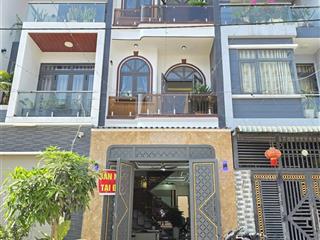 Bán nhà dĩ an, hoàn công, full nội thất, kdc đẹp gần làng đại học 6km chỉ 5ty5 tl