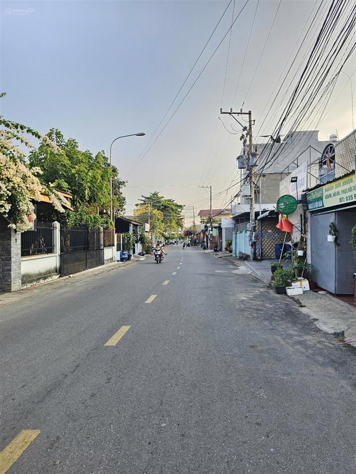 Bán nhà 1 trệt 2 lầu mt đường đông minh sau bigc dĩ an kinh doanh đa nghề