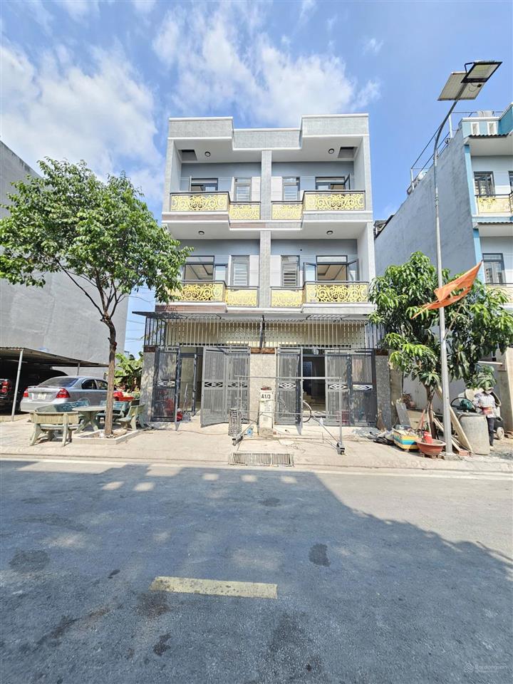 Bán nhà dĩ an, gần chợ dĩ an 1, hoàn công kdc đồng bộ chỉ 5 tỷ