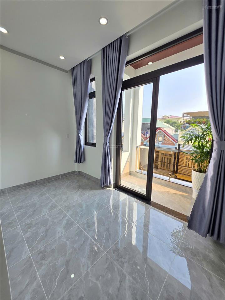 Bán nhà kdc gần ngã ba cửu long, full nội thất, hoàn công chỉ 5,68 tỷ tl