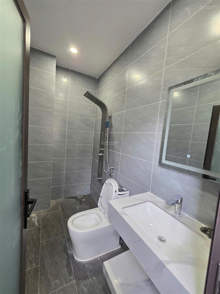 Bán nhà kdc gần ngã ba cửu long, full nội thất, hoàn công chỉ 5,68 tỷ tl