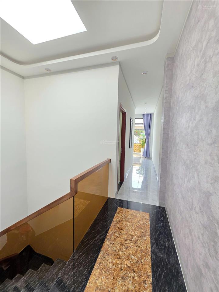Bán nhà kdc gần ngã ba cửu long, full nội thất, hoàn công chỉ 5,68 tỷ tl