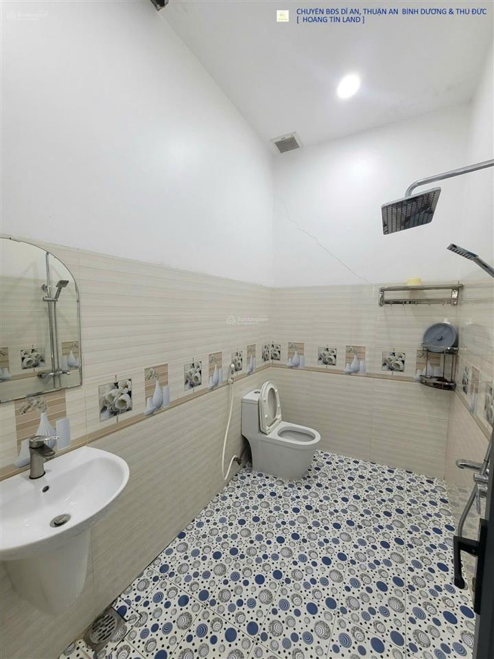 Ngộp bank bán nhà mt đường nguyễn đức thiệu ngang 9,5x28m, chỉ 12ty8 tl quá rẻ