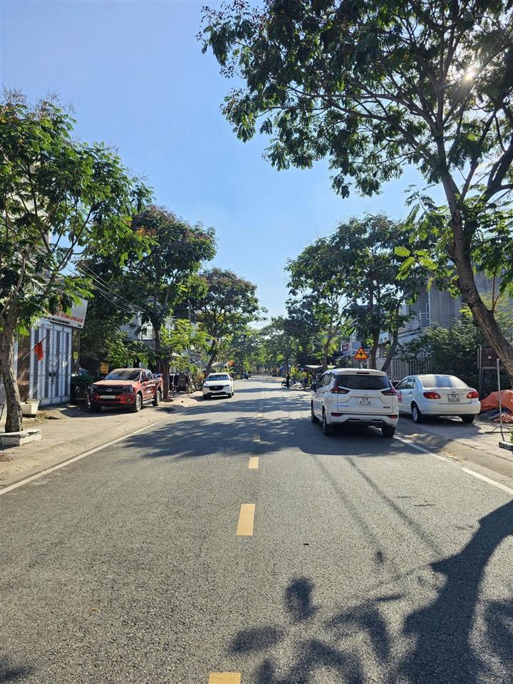 Bán nhà 1 trệt 1 lầu kdc châu thới, gần làng đại học chỉ 5ty4 tl mạnh