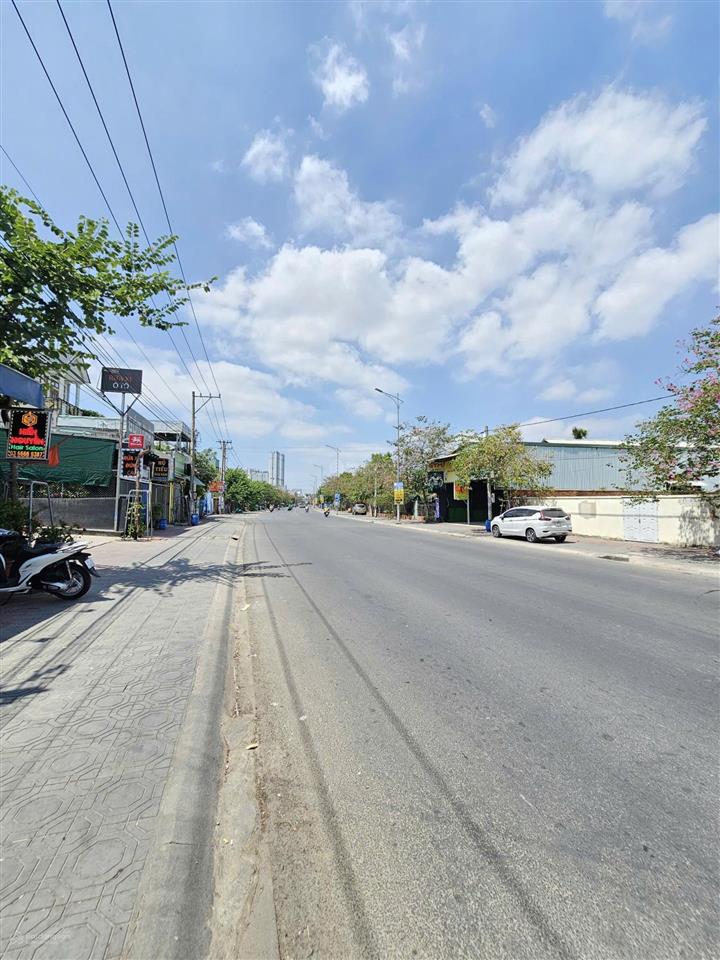 Bán nhà 1 trệt 4 lầu, có thang máy, mt hai bà trưng nối dài, kinh doanh đa nghề, full nội thất