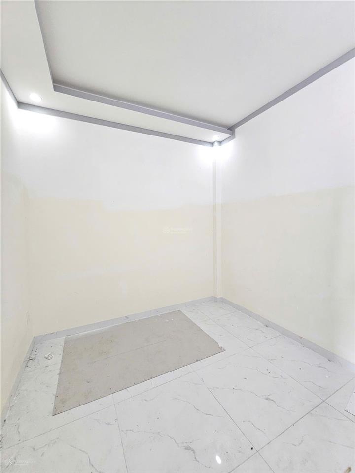 Bán nhà 1 trệt 1 lầu, hoàn công gần ngã ba tân vạn chỉ 2ty650 tl