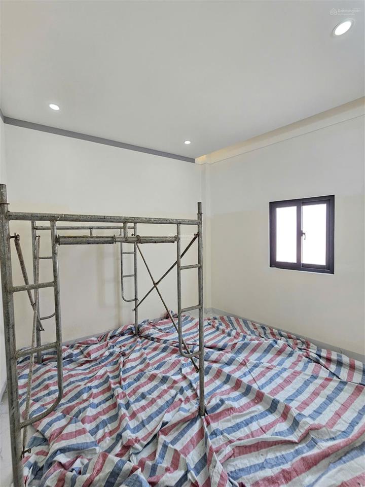 Bán nhà 1 trệt 1 lầu, hoàn công gần ngã ba tân vạn chỉ 2ty650 tl