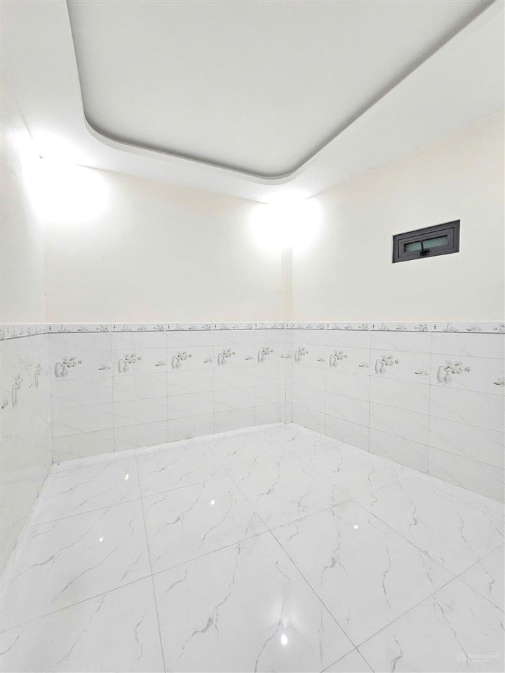 Bán nhà 1 trệt 1 lầu, hoàn công gần ngã ba tân vạn chỉ 2ty650 tl