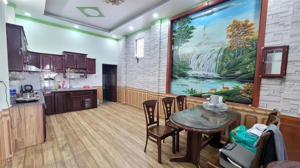 Bán nhà 1 trệt 3 lầu mt đường bình hòa 13 kinh doanh đa nghề 5ty5 tl chủ