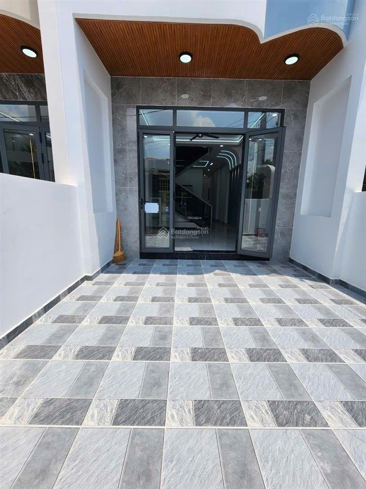 Bán nhà 1 trệt 1 lầu gần ngã ba tân vạn, chỉ 2ty850 tl, gần làng đại học
