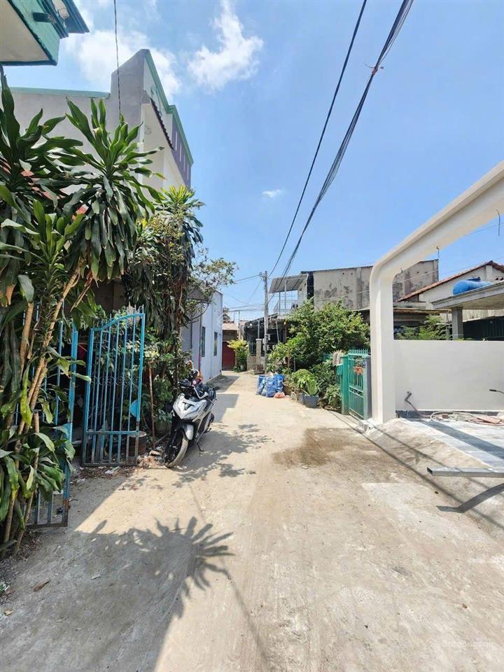 Bán nhà 1 trệt 1 lầu gần ngã ba tân vạn, chỉ 2ty850 tl, gần làng đại học