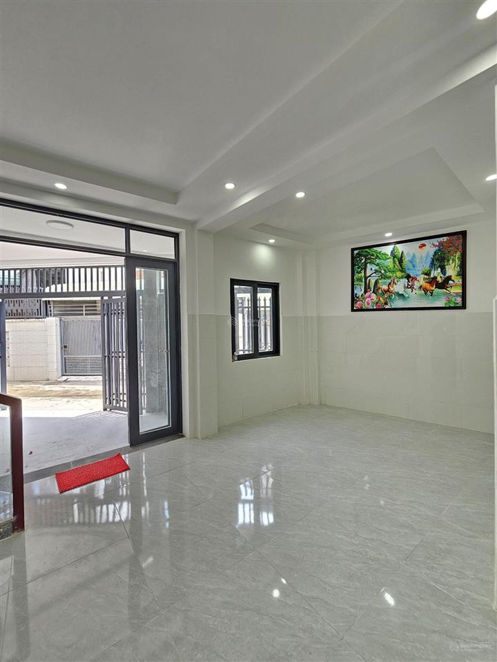 Bán nhà 1 trệt 1 lầu gần vòng xoay cầu hang, full nội thất, có pn dưới