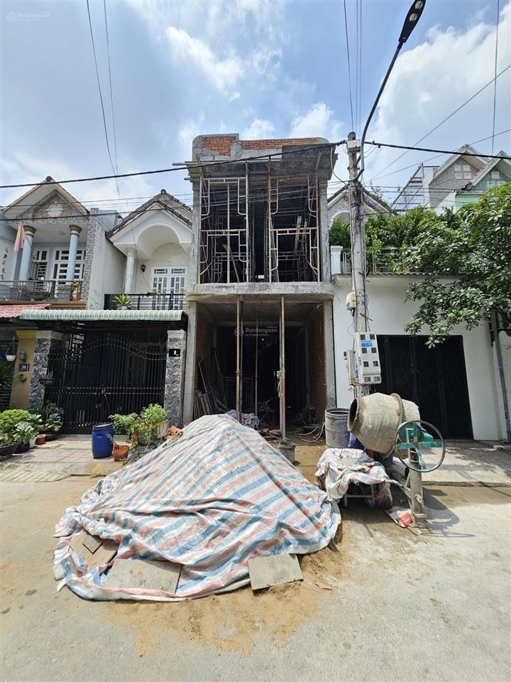 Bán nhà dĩ an, gần sân vận động đông hòa kdc, full nội thất, hoàn công 6 tỷ 2 tl