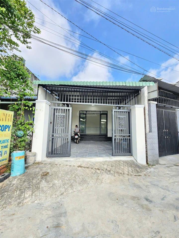 Bán nhà cấp 4 gần chợ tân ba, gần đại học fpt, sân ô tô, chỉ 2tỷ250 tl