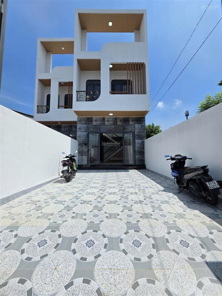 Bán nhà 1 trệt 1 lầu mt đường bình thung ngang 5,2x25m chỉ 6,5 tỷ tl quá rẻ