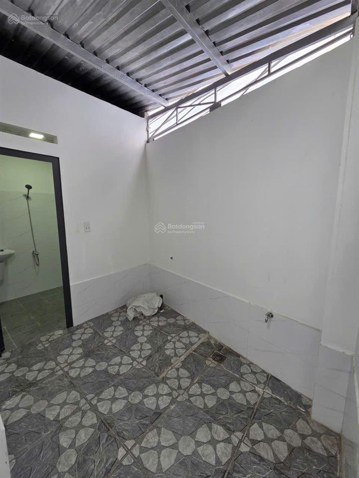 Ngộp bán nhà cấp 4 mt đường đt743c gần vincom550 kinh doanh đa nghề chỉ 5tỷ2 tl
