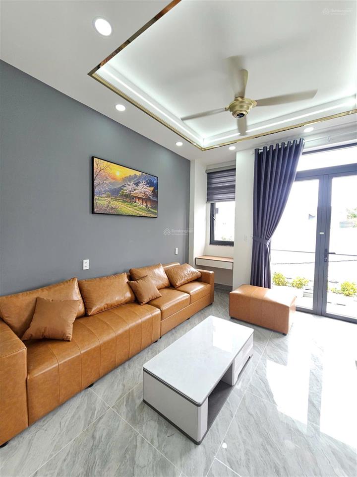 Bán nhà góc 2mt, gần chợ đầu mối thủ đức, 4 tấm, full nội thất, hoàn công