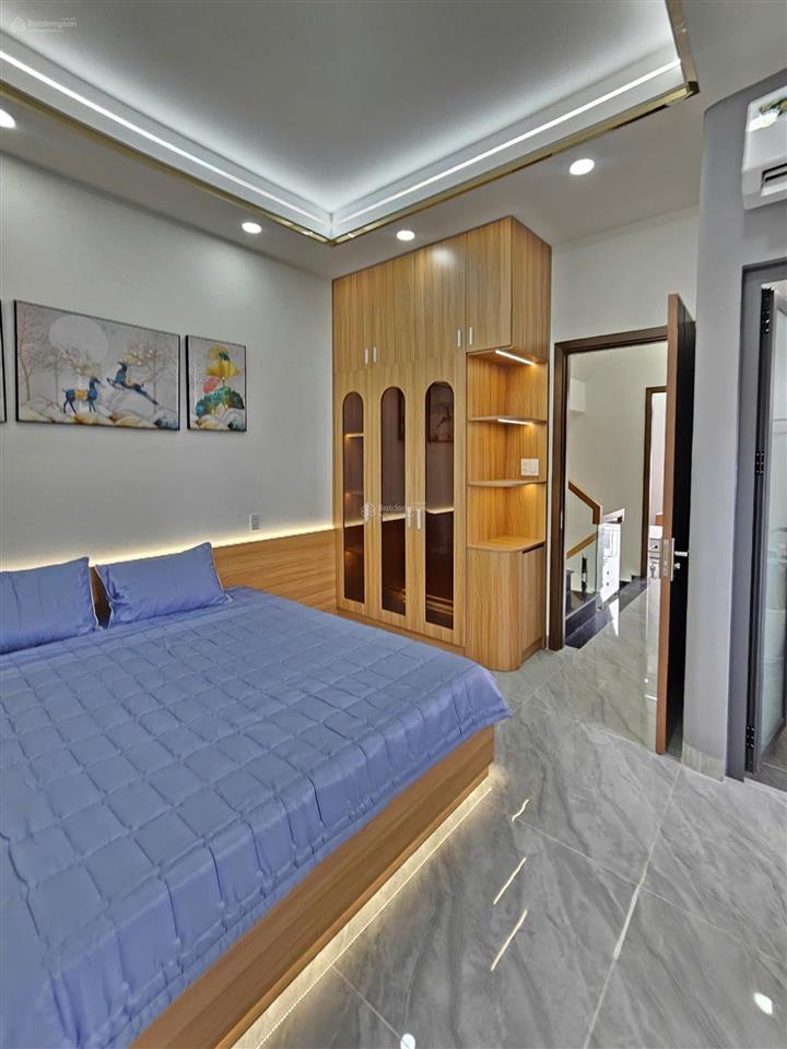 Bán nhà góc 2mt, gần chợ đầu mối thủ đức, 4 tấm, full nội thất, hoàn công