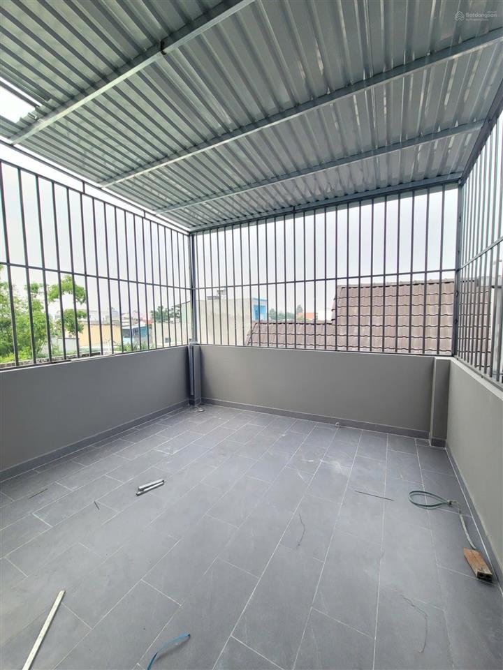 Bán nhà sau lưng sân vận động đông hòa dĩ an, 1 trệt 2 lầu chỉ 5tỷ6 tl