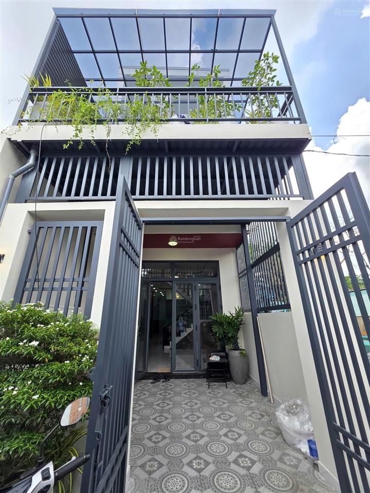 Bán nhà 1 trệt 1 lầu sát làng đại học chỉ 4 tỷ 100 triệu tl