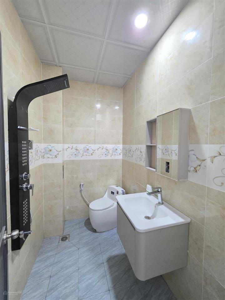 Bán nhà 1 trệt 1 lầu sát làng đại học chỉ 4 tỷ 100 triệu tl