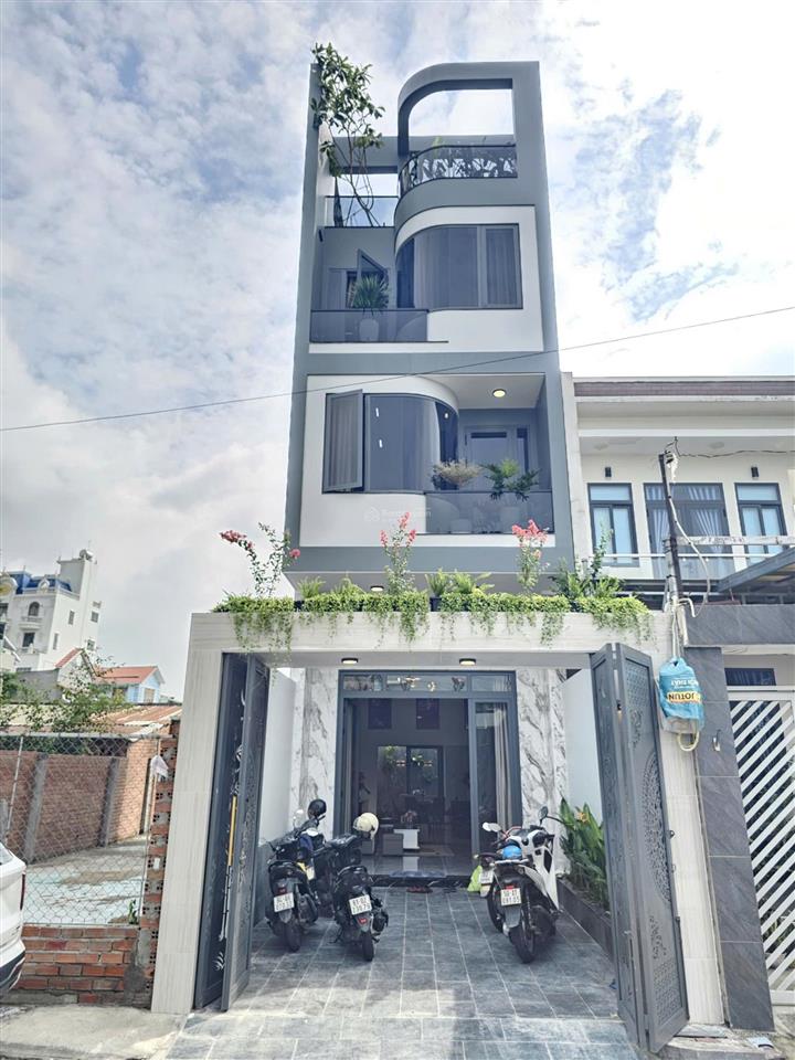 Bán nhà 1 trệt 3 lầu mt kinh doanh, sát hành chính dĩ an, full nội thất, hoàn công