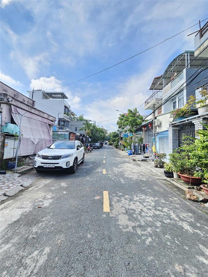 Bán đất kdc gần chợ đầu mối nông sản thủ đức, 88m² chỉ 5 tỷ 250 triệu tl, đường nhựa 12m
