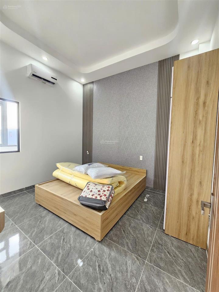 Bán nhà kdc gần vòng xoay an phú, 1 trệt 2 lầu, full nội thất chỉ 4 tỷ 700 triệu đồng