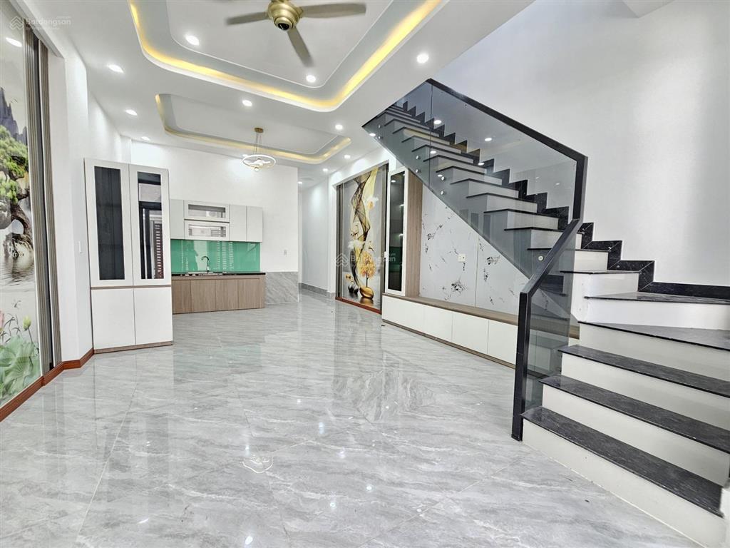 Bán nhà hoàn công sân ô tô, pn dưới, gần chợ hóa an, chỉ 3 tỷ 6 tl