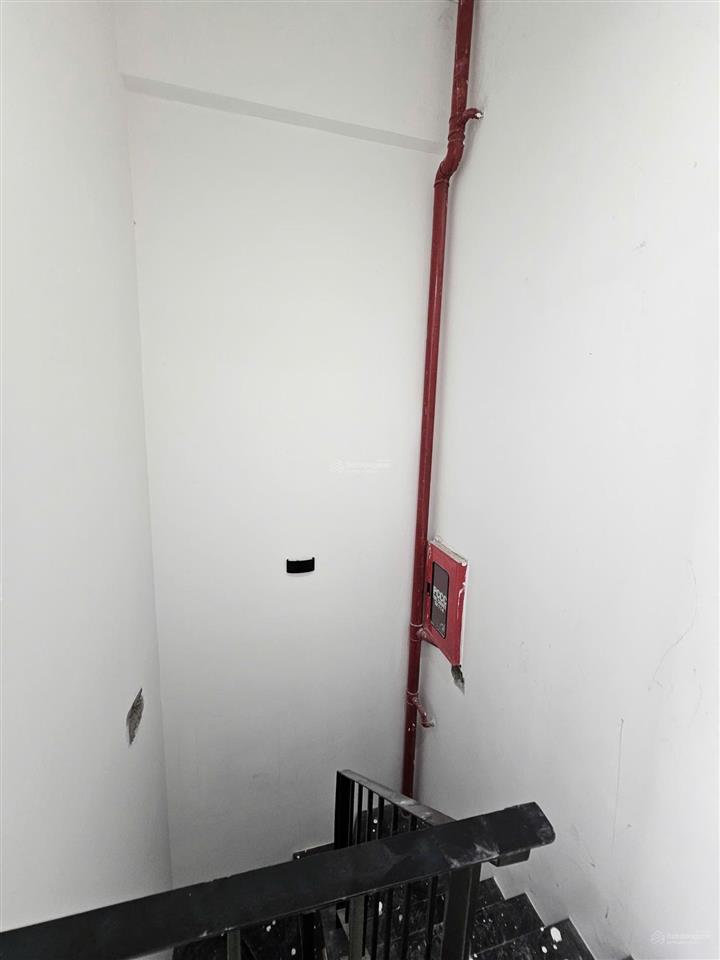 Bán căn hộ dịch vụ ngay làng đại học 1 trệt 5 lầu, thu nhập 80tr/tháng